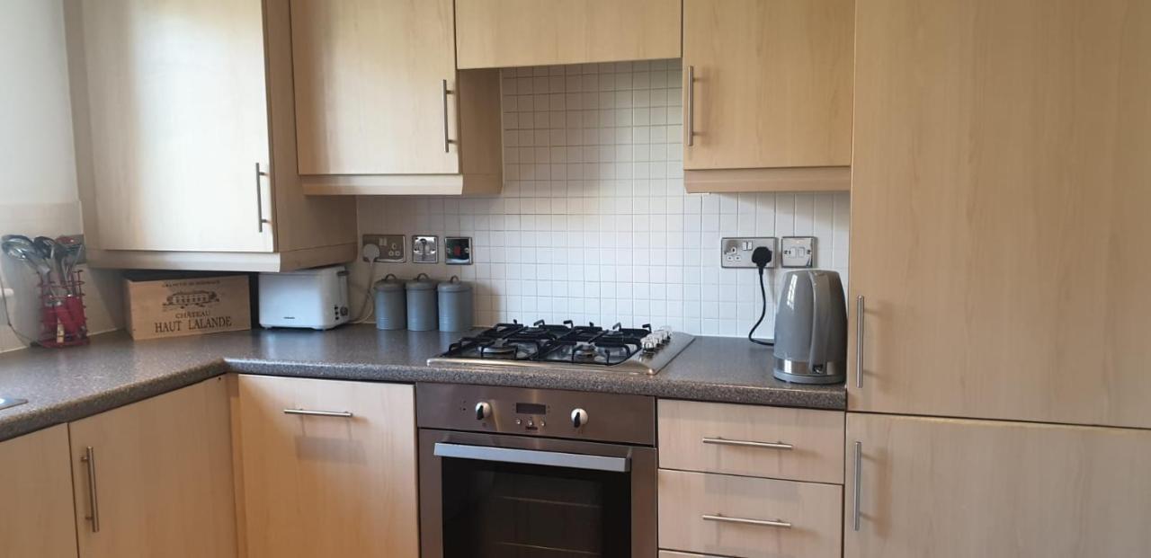 Stylish 2 Bed 2 Bathroom For Up To 5 Apartment *